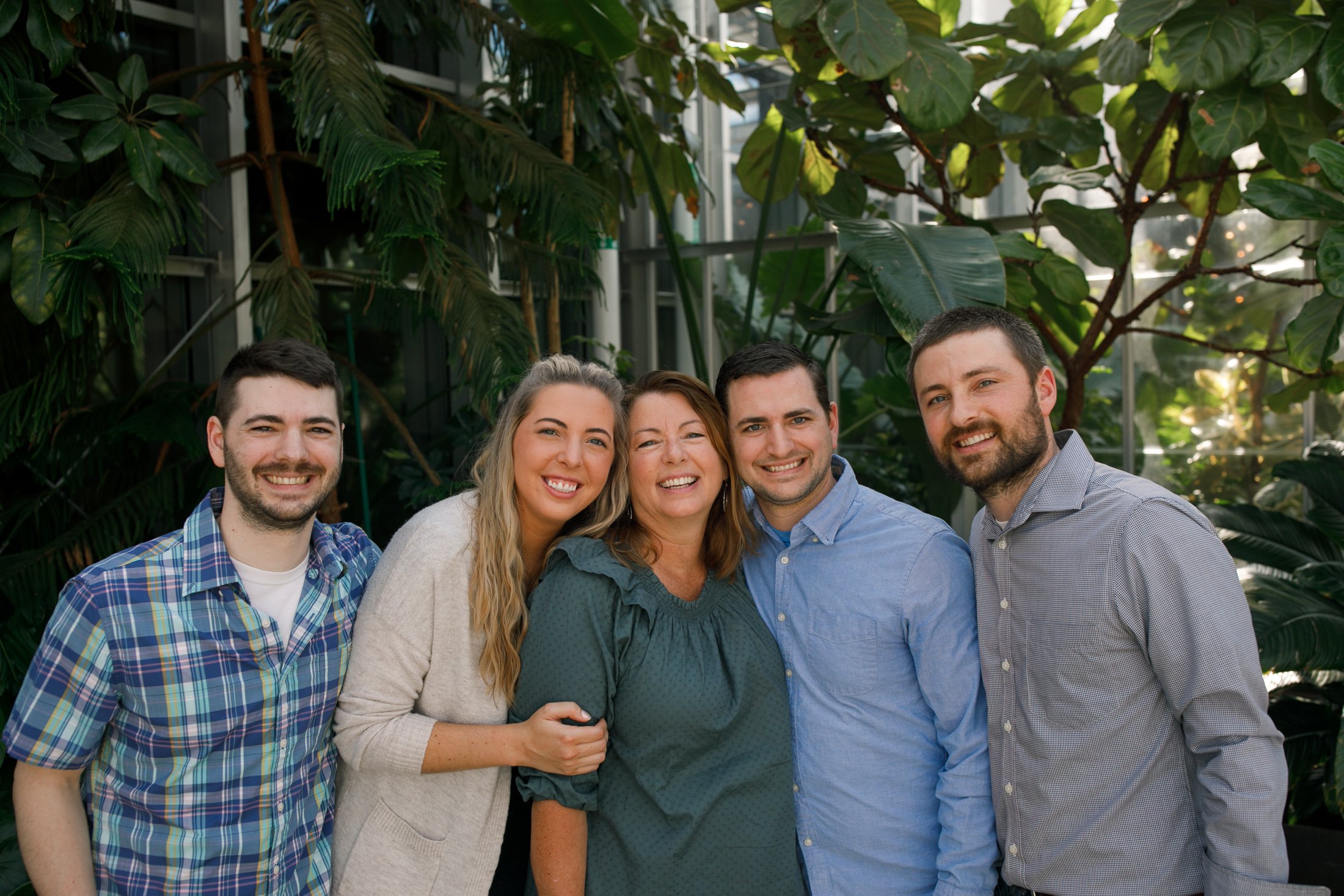 Grand Rapids Family Photographer - Grand Rapids Extended Family Photographer - Grand Rapids Event Photographer - Grand Rapids Downtown Market - Downtown Market Greenhouse - Large Family Photos - Grice Family - J Darling Photo_037.jpg