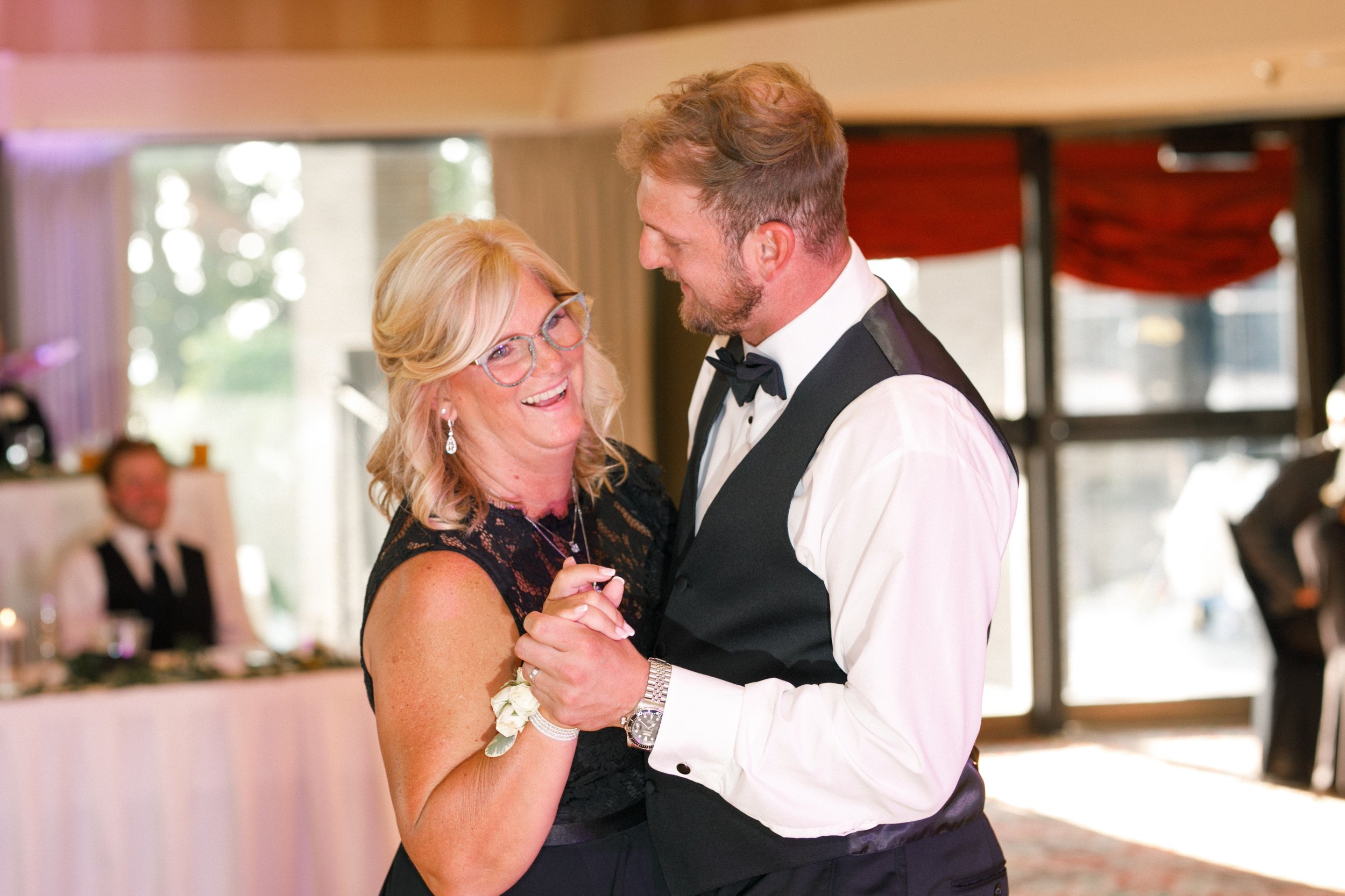 Josh and Erica Wedding Preview - Shanty Creek Wedding - Northern Michigan Wedding Photographer - J Darling Photo_137.jpg