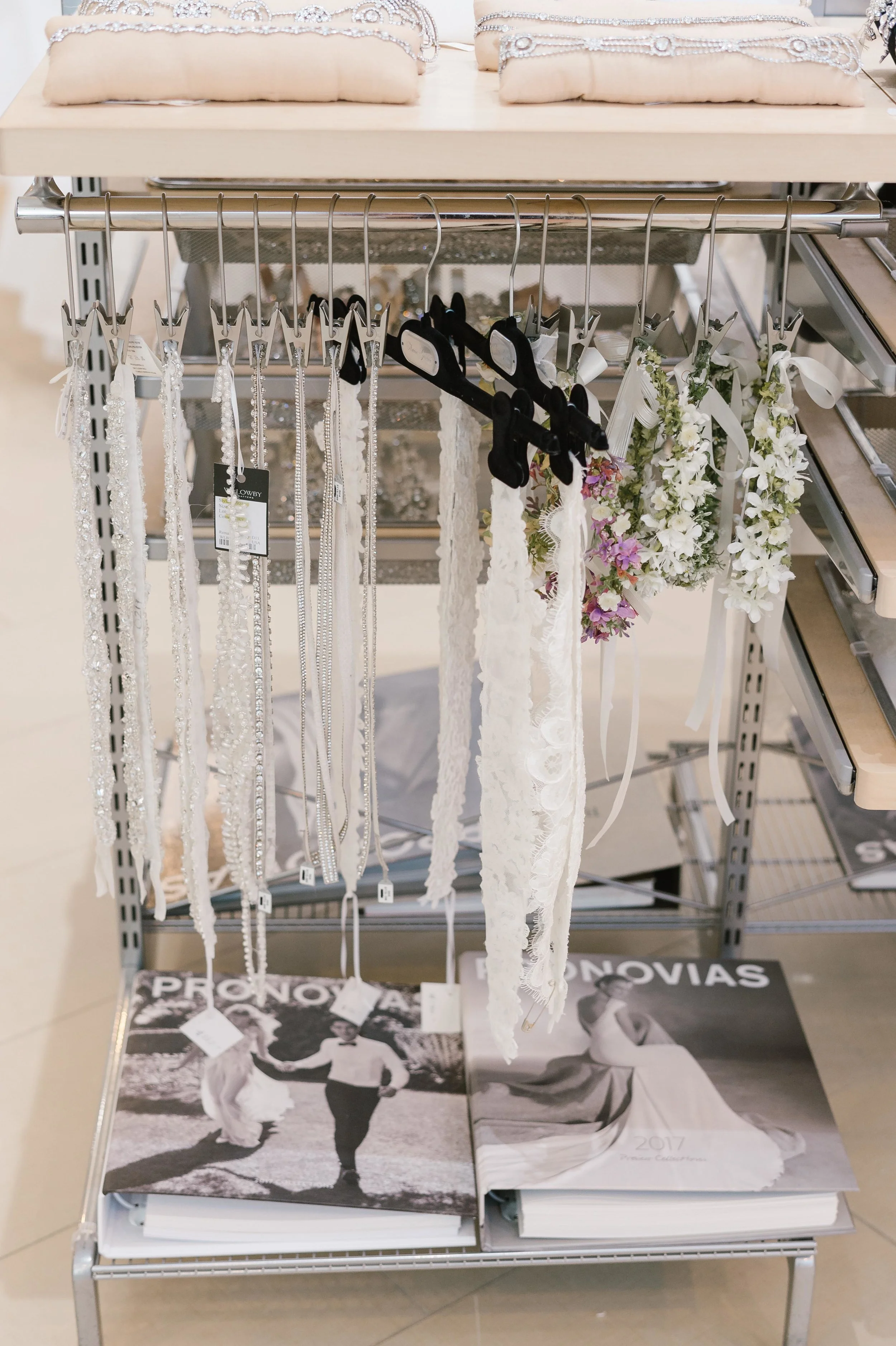 Detachable straps & flower crowns!