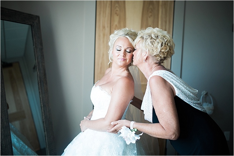 Amy-Rob-Indianapolis-Real-Wedding-Sycamore-Mallow-Run-4.jpg