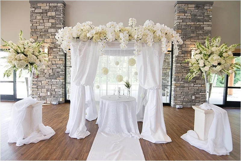 Amy-Rob-Indianapolis-Real-Wedding-Sycamore-Mallow-Run-17.jpg