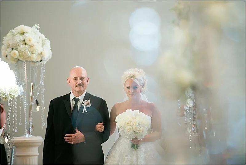 Amy-Rob-Indianapolis-Real-Wedding-Sycamore-Mallow-Run-22.jpg