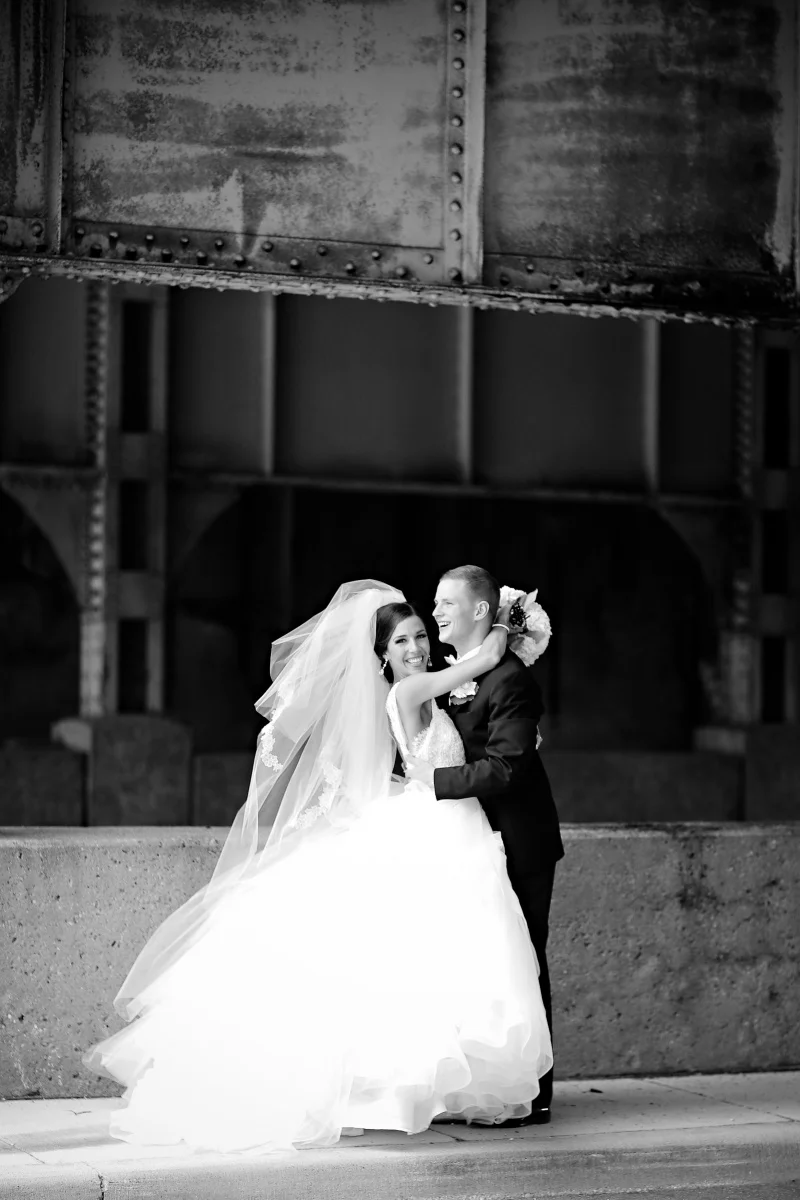 MGC-RealWeddings-AllieCraig-13.jpg