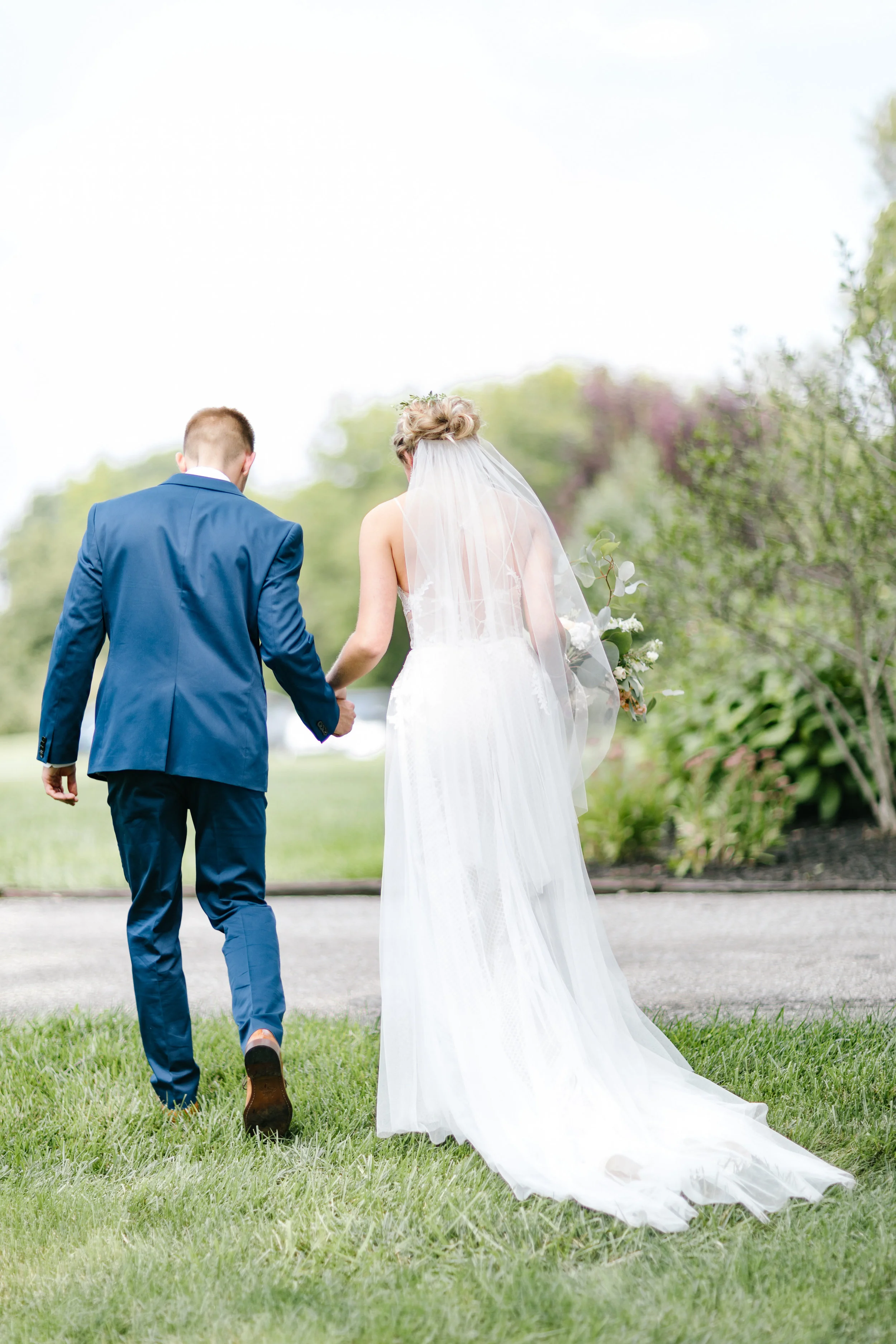 MarieGabrielCouture-Maggie-Eric-Real-Wedding-Inspiration-17.jpg