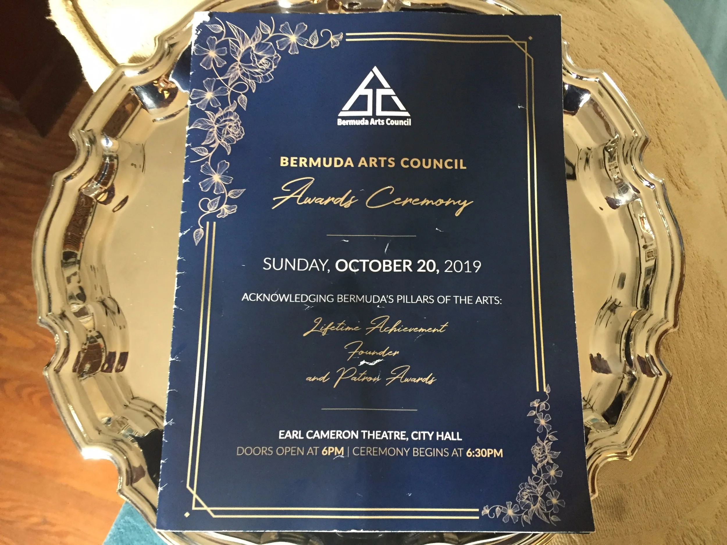 Lucinda wins the Earl Cameron award 