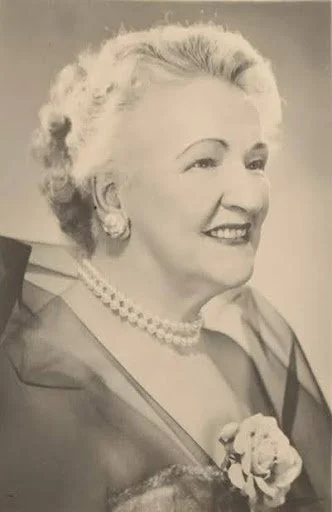 Nelle Gothold, 1952-53 