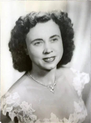 Gwendolyn Roberts, 1960-61 