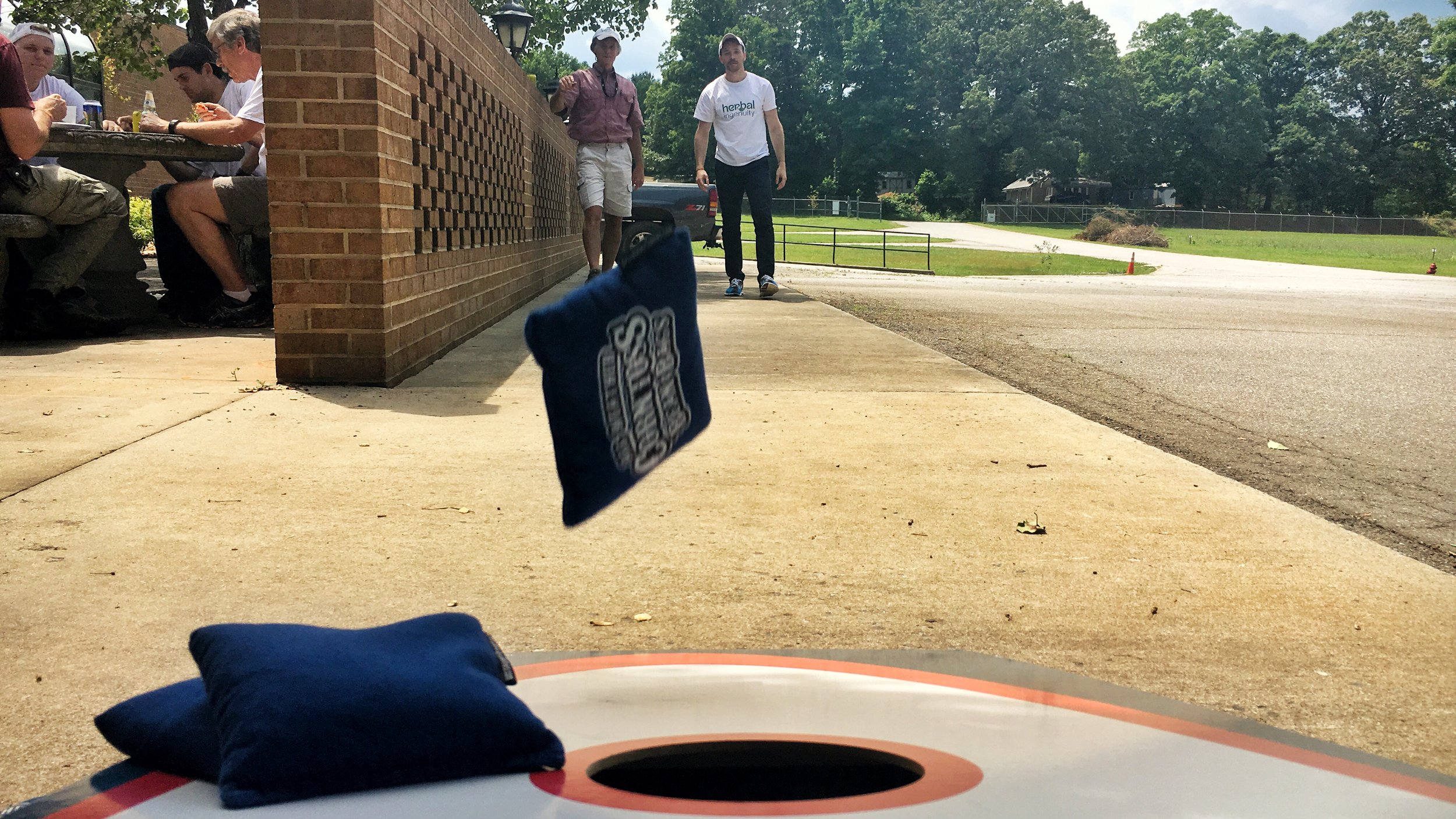A game of cornhole
