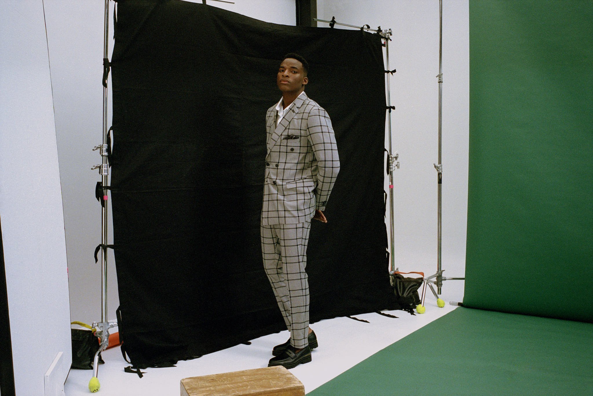 Picture 017_TFG_Suiting.jpg