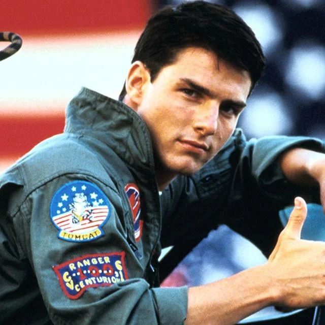 After rain comes sunshine! 🌞 Clear skies are expected this Sunday and what&rsquo;s better than watching a classic movie full of action, humor, and romance on a lazy Sunday evening? 🍿⠀
⠀
This Sunday it's time for Tom Cruise, Anthony Edwards, Kelly McGillis, and Val Kilmer in "Top Gun"! 📽️ Starting at 20.00 on the marvelous rooftop terrace of Topo Chiado.⠀
⠀
Book your tickets for right now! Event link in bio or check our webshop for the very last Cine Society rooftop movie events of this year! ⏩ https://www.tickettailor.com/events/cinesociety