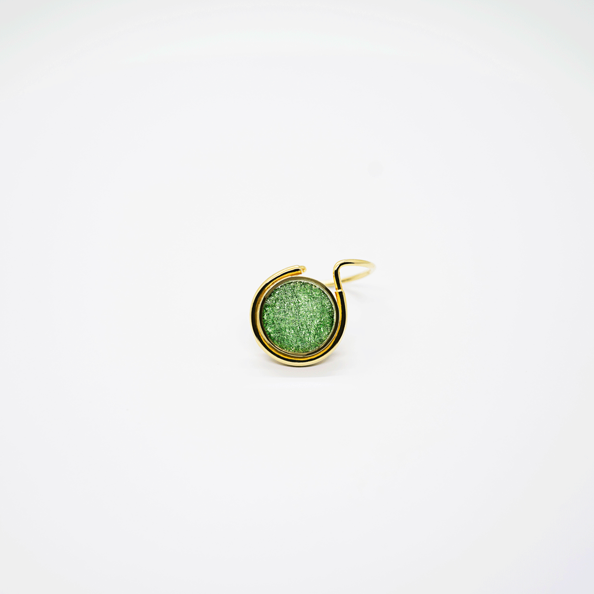 Spin-Small-Ring-Gold-3.gif
