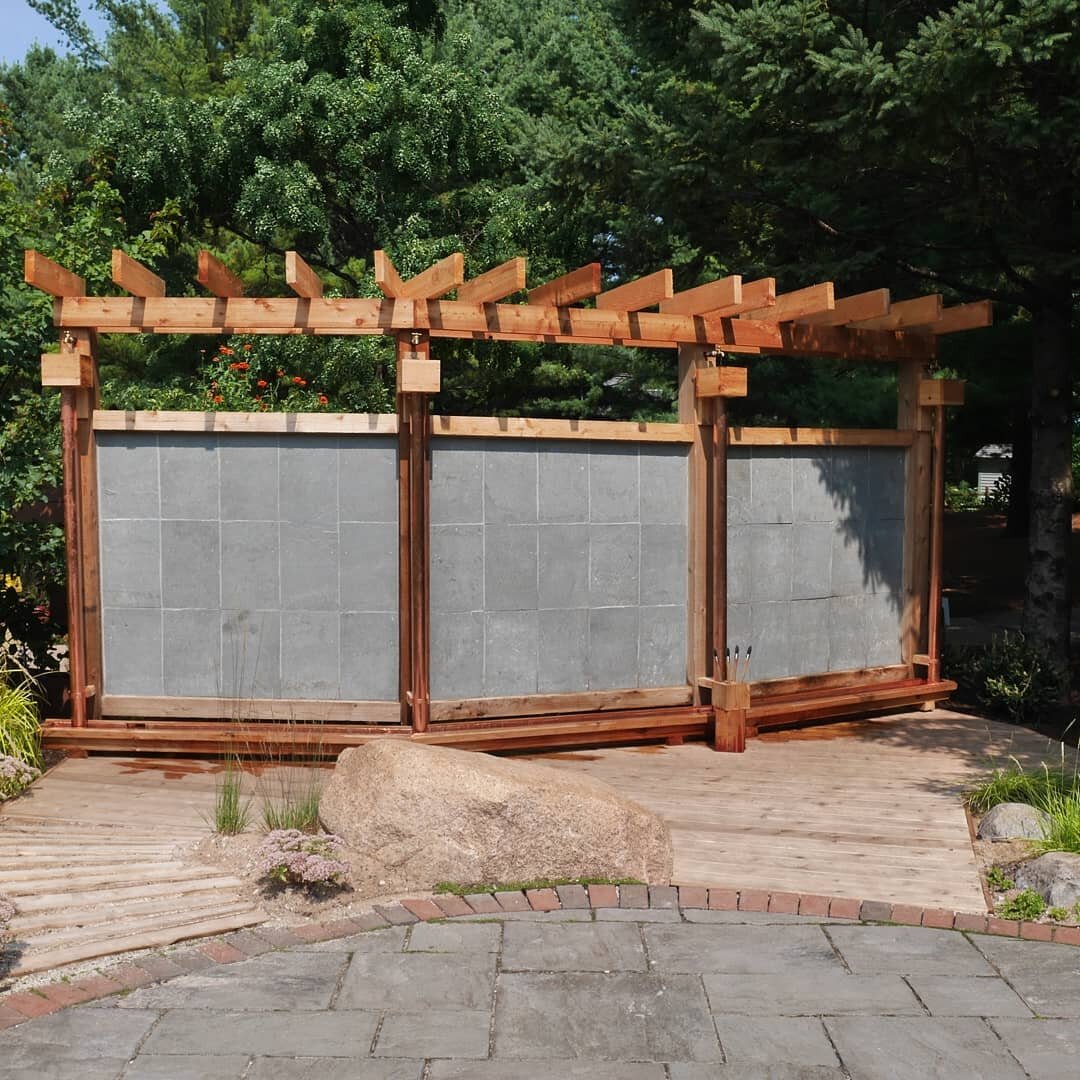 Stoked on how this latest garden project turned out. Showcasing the book Action Jackson, which explores a summer of Jackson Pollock working on his fractal paintings.

The garden pulls inspiration by his barn studio, Buddha boards, and the beach. It u