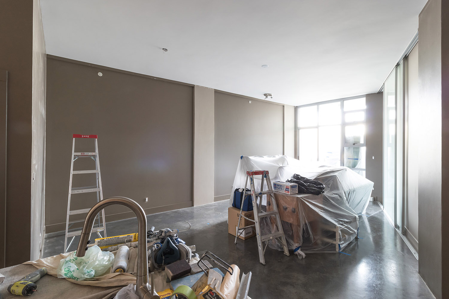 matt-interior-painting-premium-professional-brown-walls-earthy-walls-3-1500-72.jpg