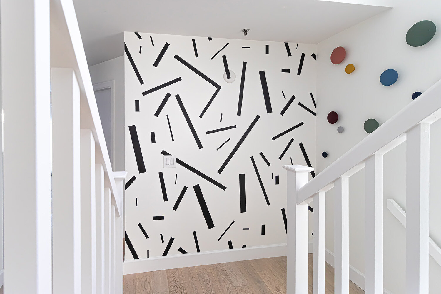 cutom-painted-wall-design-fragments-graphic-playful-front-view.jpg