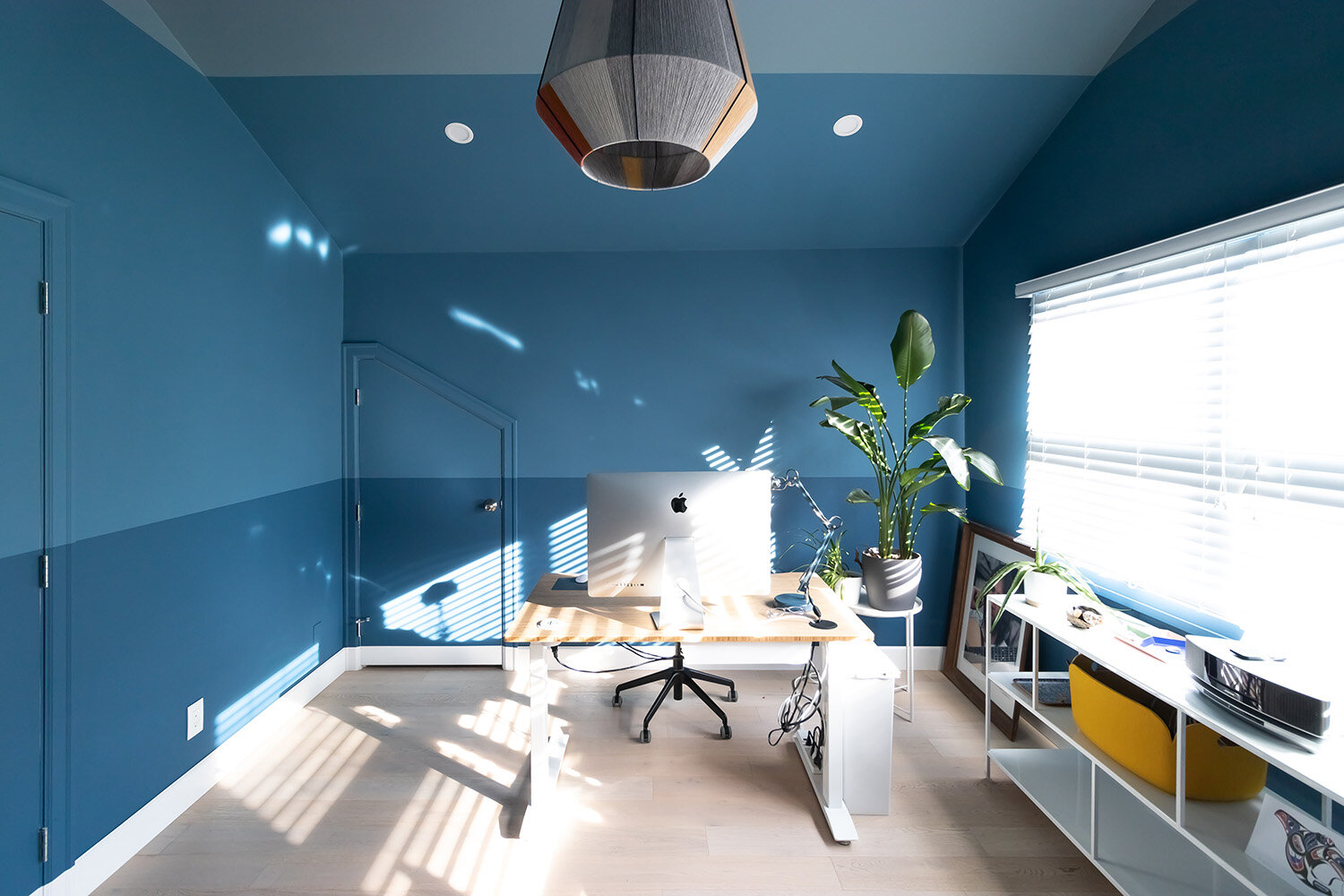 multi-colour-zoning-office-room-blue-wall-design-1.jpg