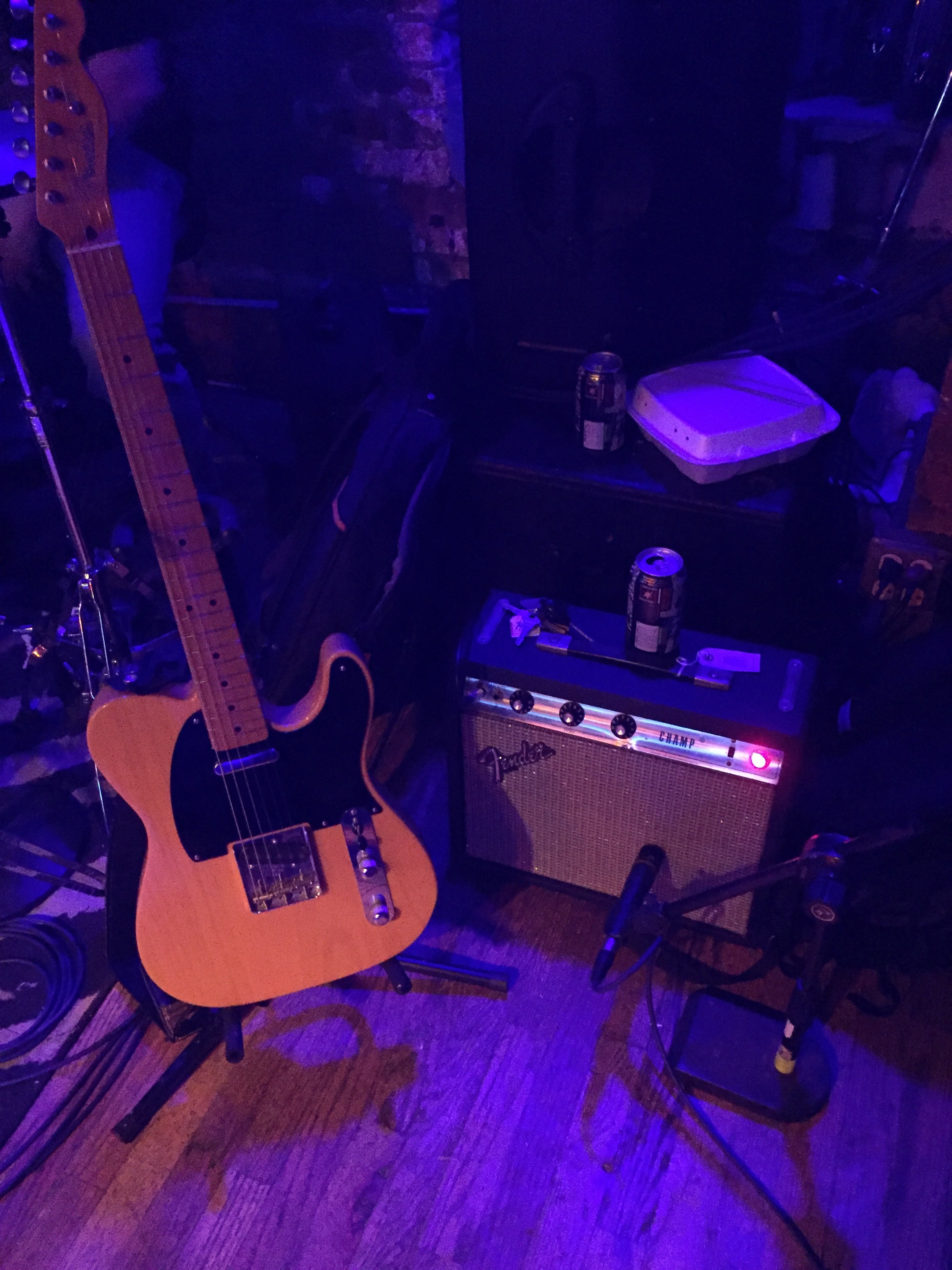 Live Band Karaoke. Reggie's Music Joint. The backdrop for my homepage. The week before I had my normal rig consisting of my Axe Fx II, Charvel Guthrie Govan model, etc. Burke at Reggie's busted my chops about not needing all that and that all I need is a Tele and a Fender Champ. So the following week I showed up with this and an overdrive pedal. He's right, but I still like my Axe Fx II and Charvel. 