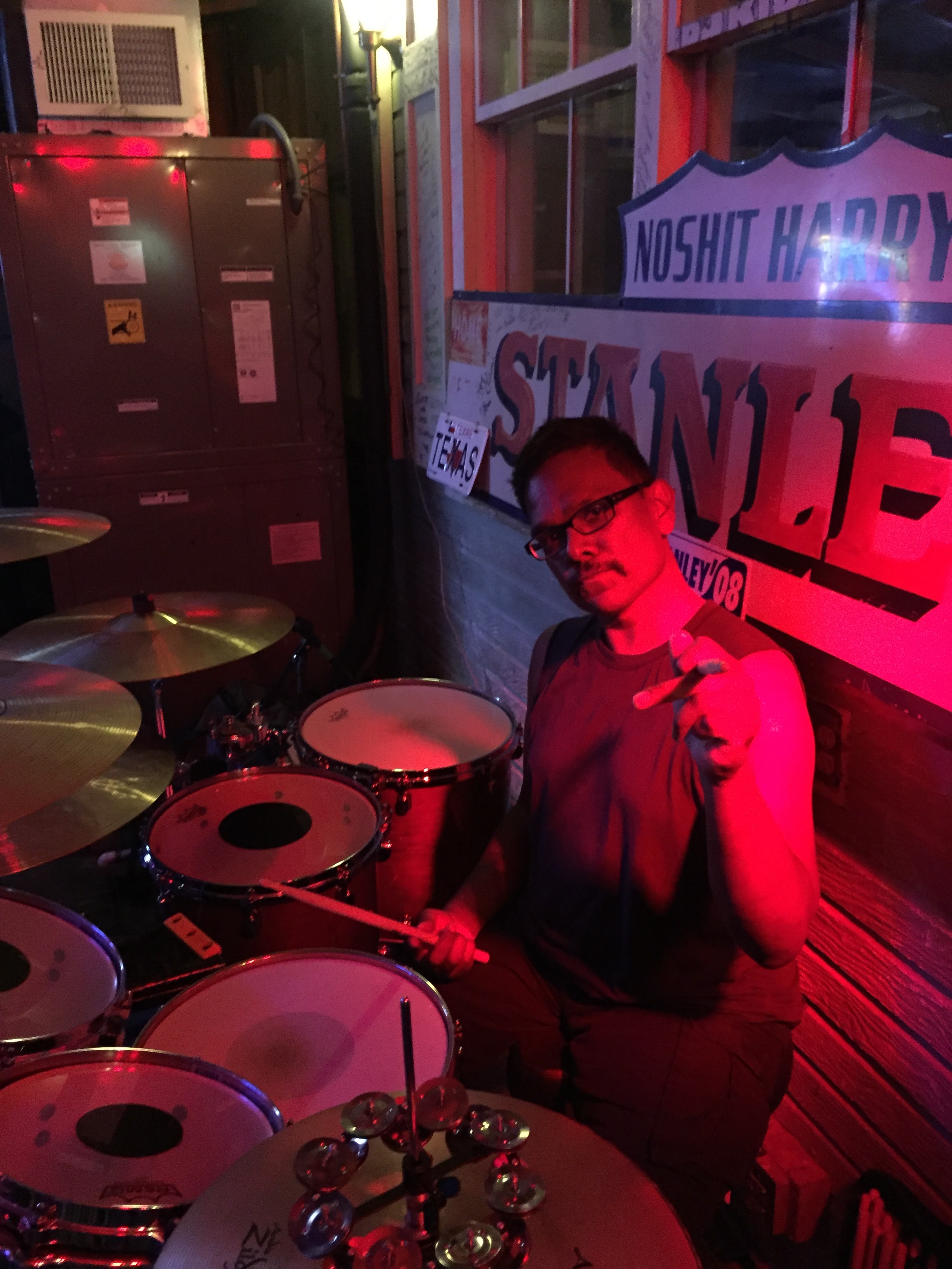Live Band Karaoke. Stanley's Kitchen and Tap-Chicago, IL. Summer 2017. 