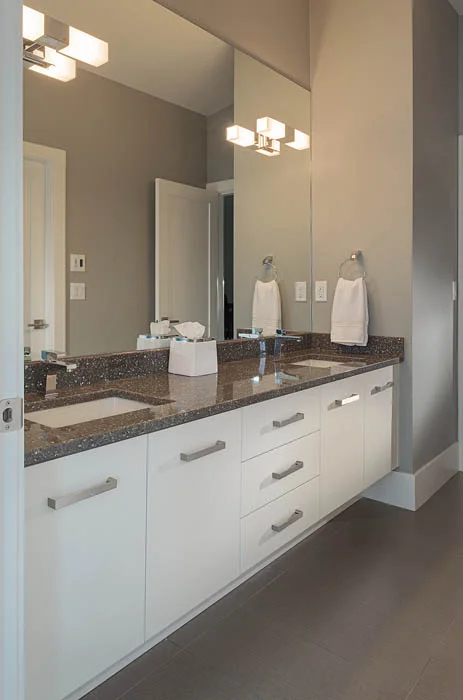ensuite2.jpg