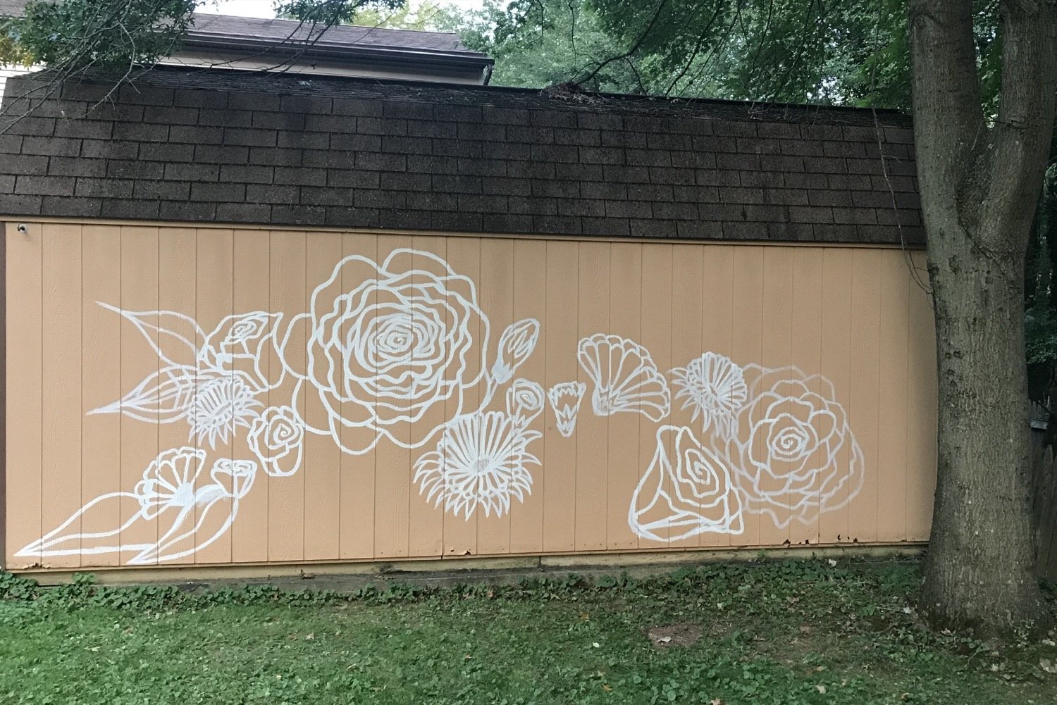 AbstractFlowerMuralShed2_smaller.jpg