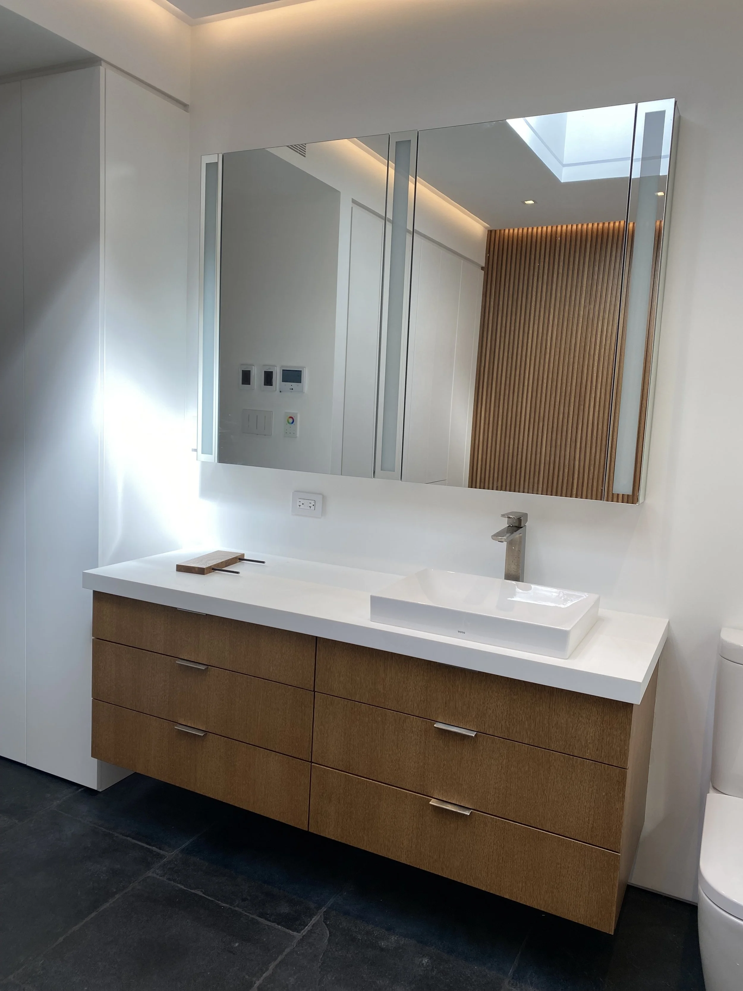 Murray Craft Builders 58th St Vanity