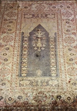 Prayer rug (100 % silk-Turkey)