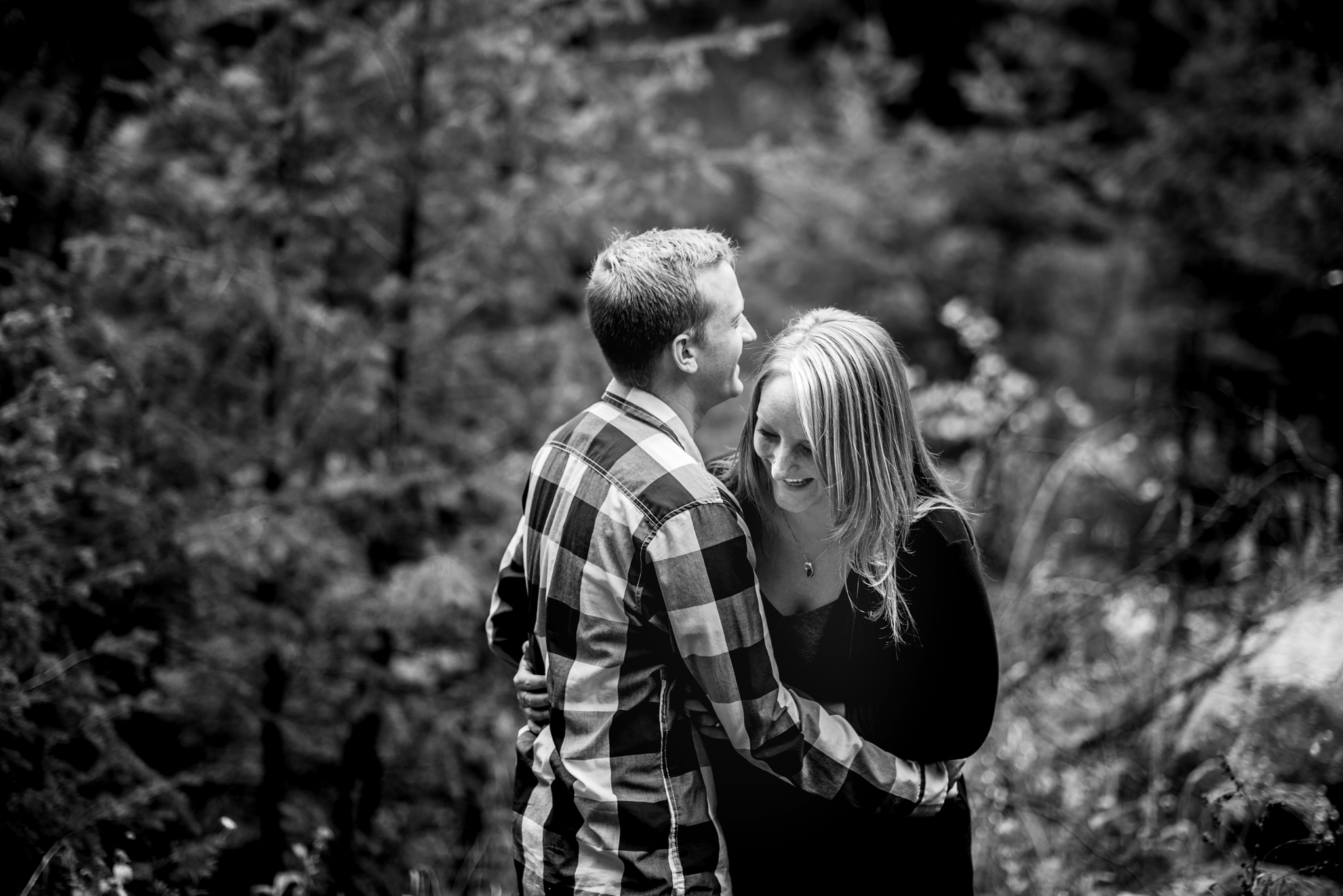 Flagstaff Mountain Engagement Photos_0007.jpg