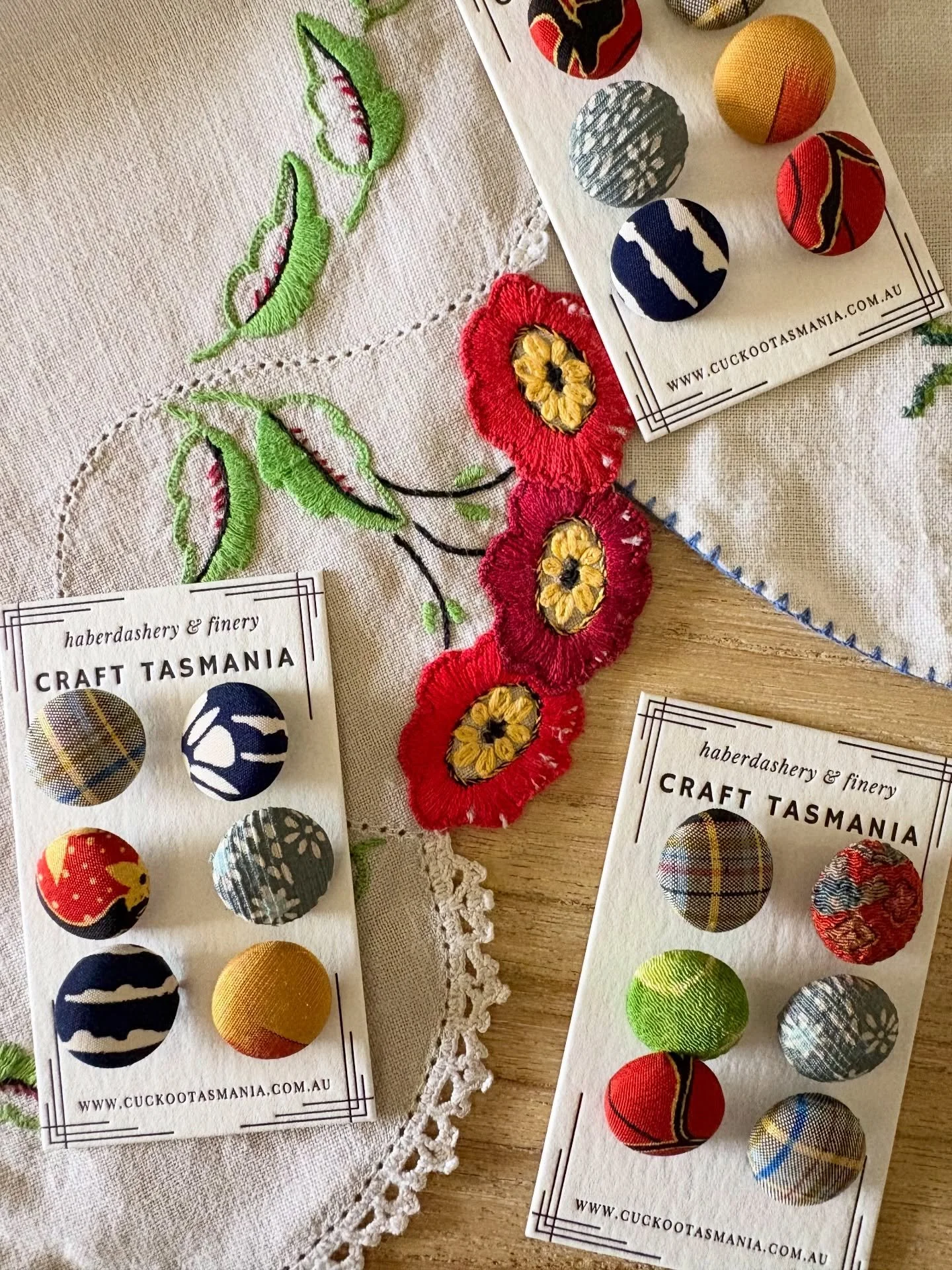 I&rsquo;ve been putting together these scrumptious button packs- totally plastic free and covered with remnants of gorgeous woven kimono silks from recent travels to Nippon. trick up a tired shirt, jacket or cardi with mismatched perfection ⭕️🔵❤️