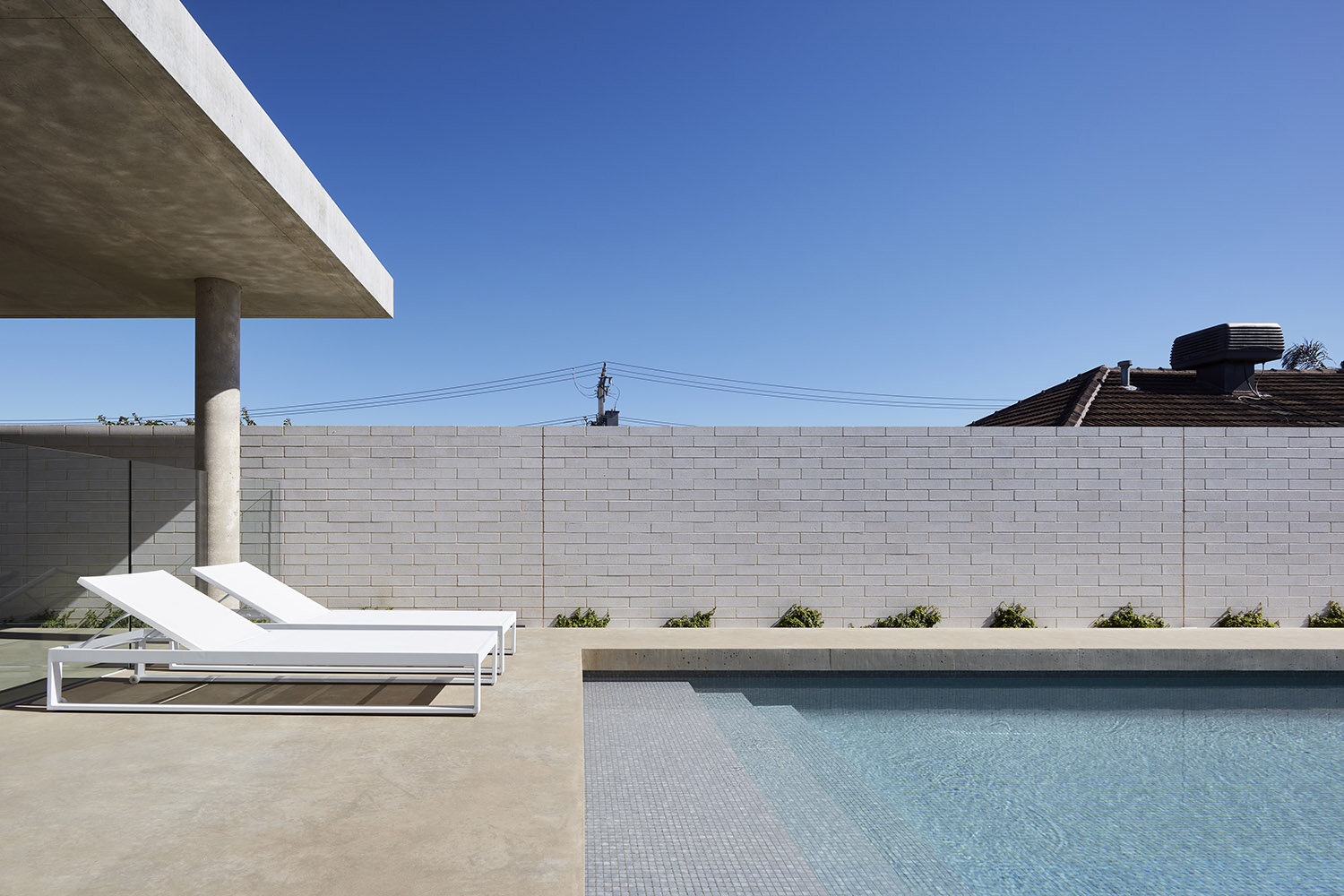 Concrete-Contemporary-Pool-Design-Lockleys-House.jpg