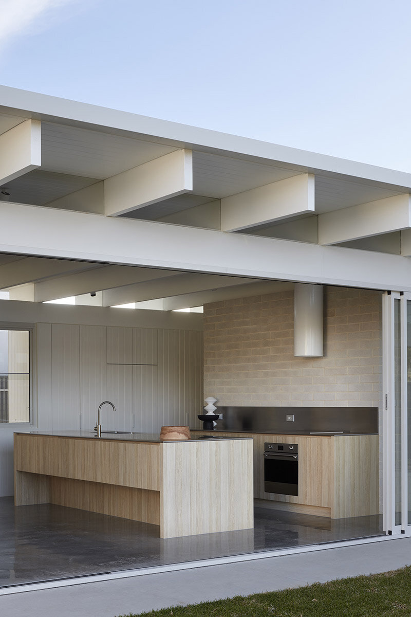 brick-concrete-contemporary-midcentury-joinery-KB-house.jpg