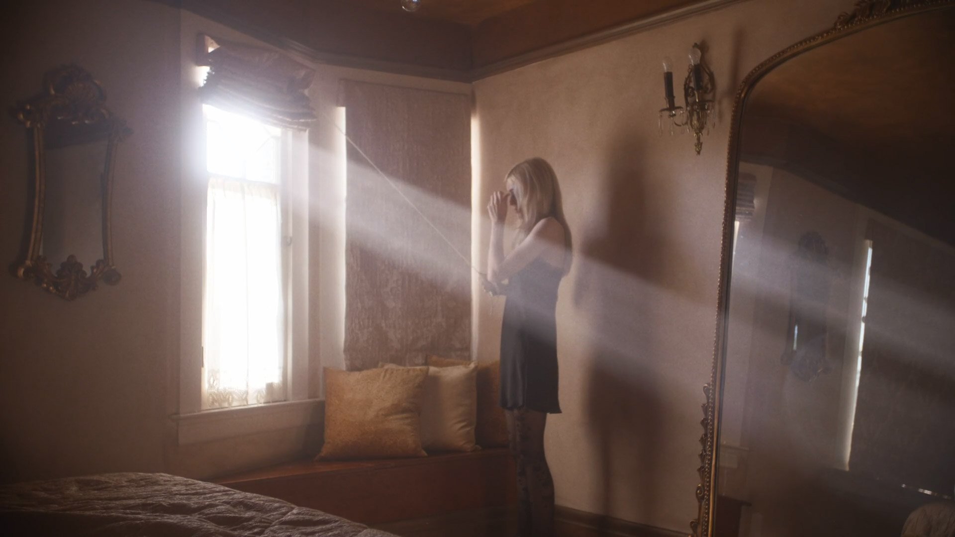 Sequence 01.00_11_14_11.Still006.jpg