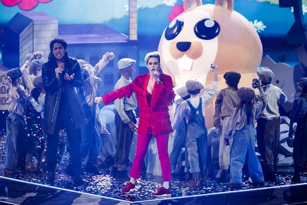 2017 iheart Radio Music Awards- Hamster