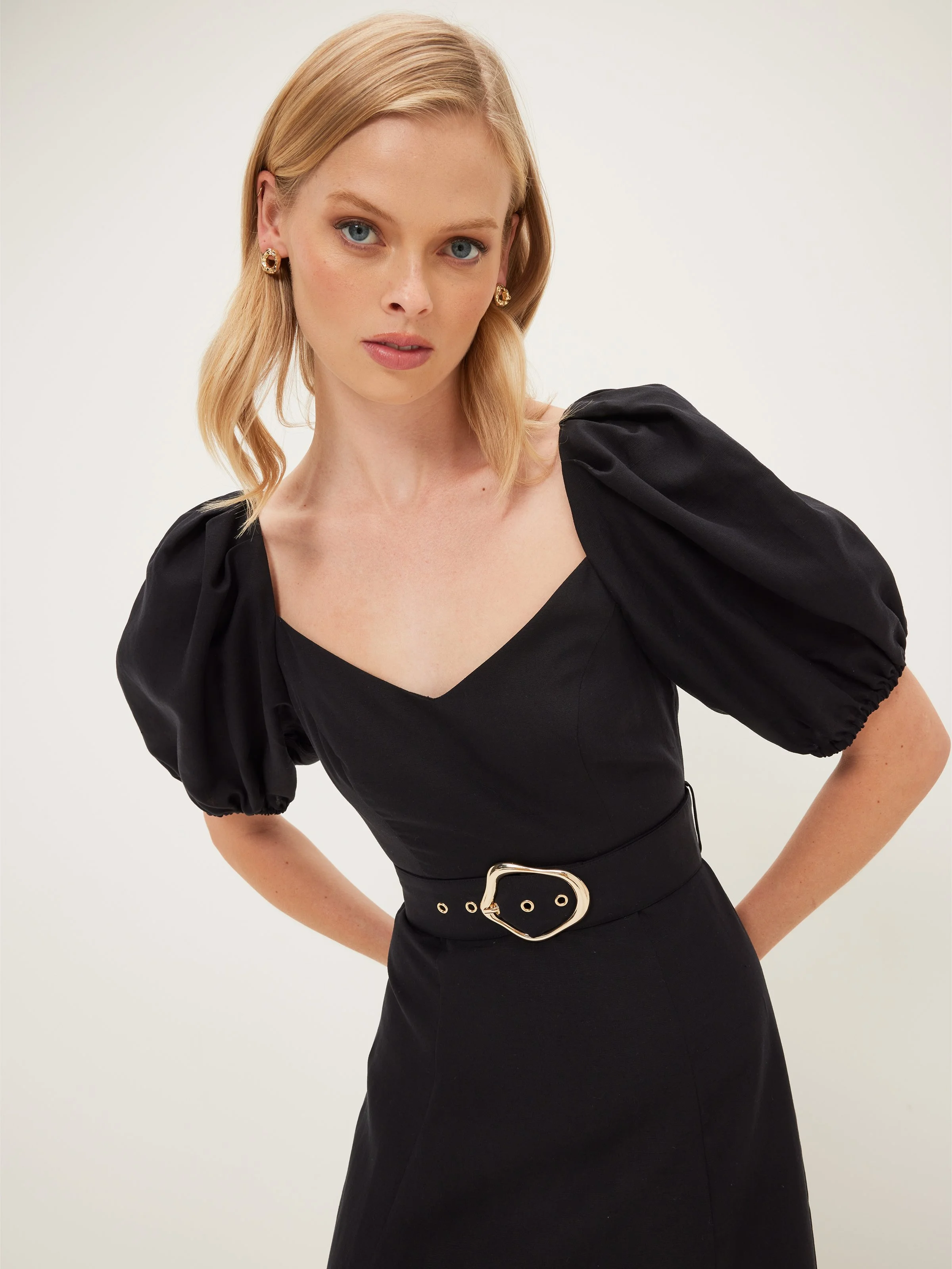781091_black_back_l.jpg