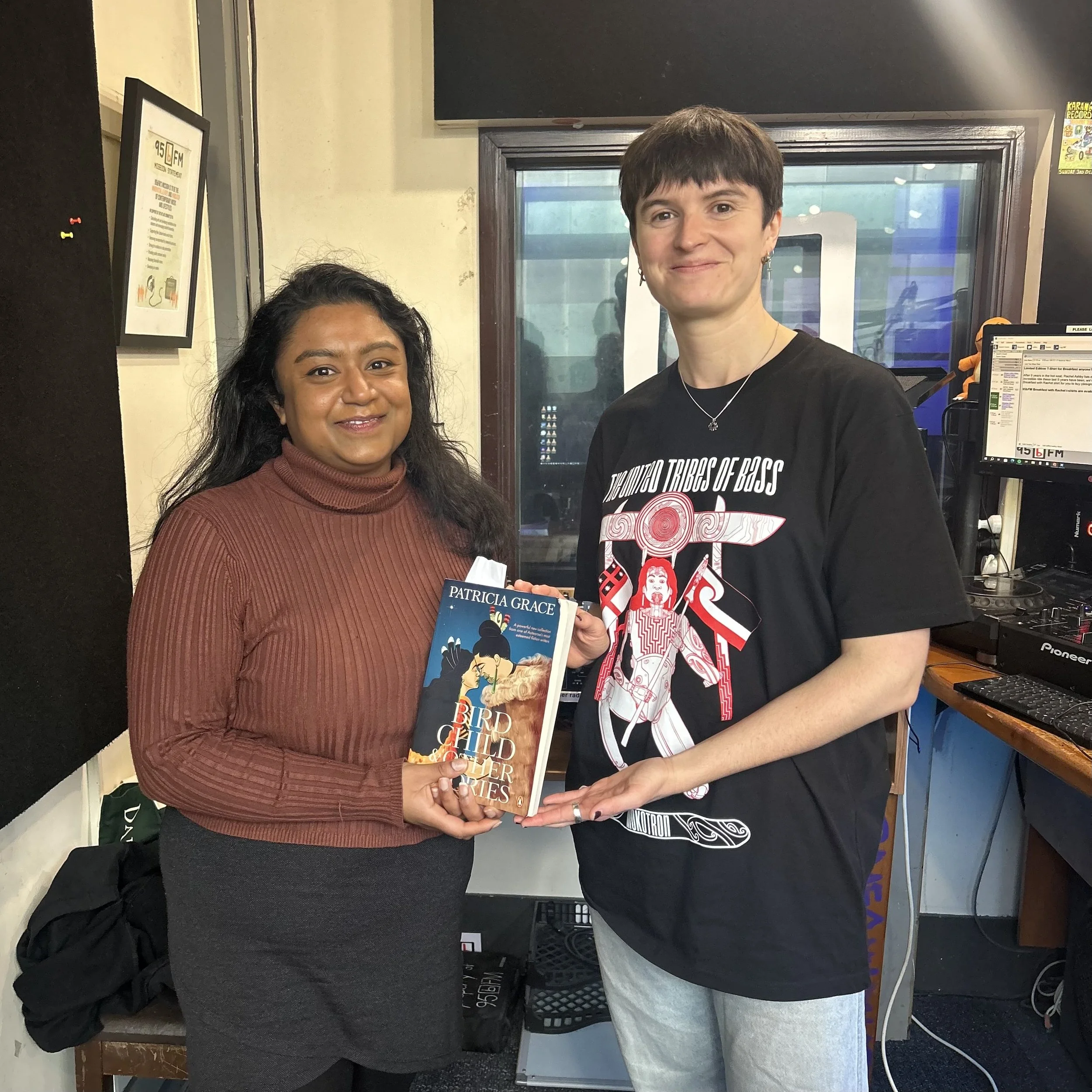 95bFM's Loose Reads: Bird Child and Other Stories by Patricia Grace