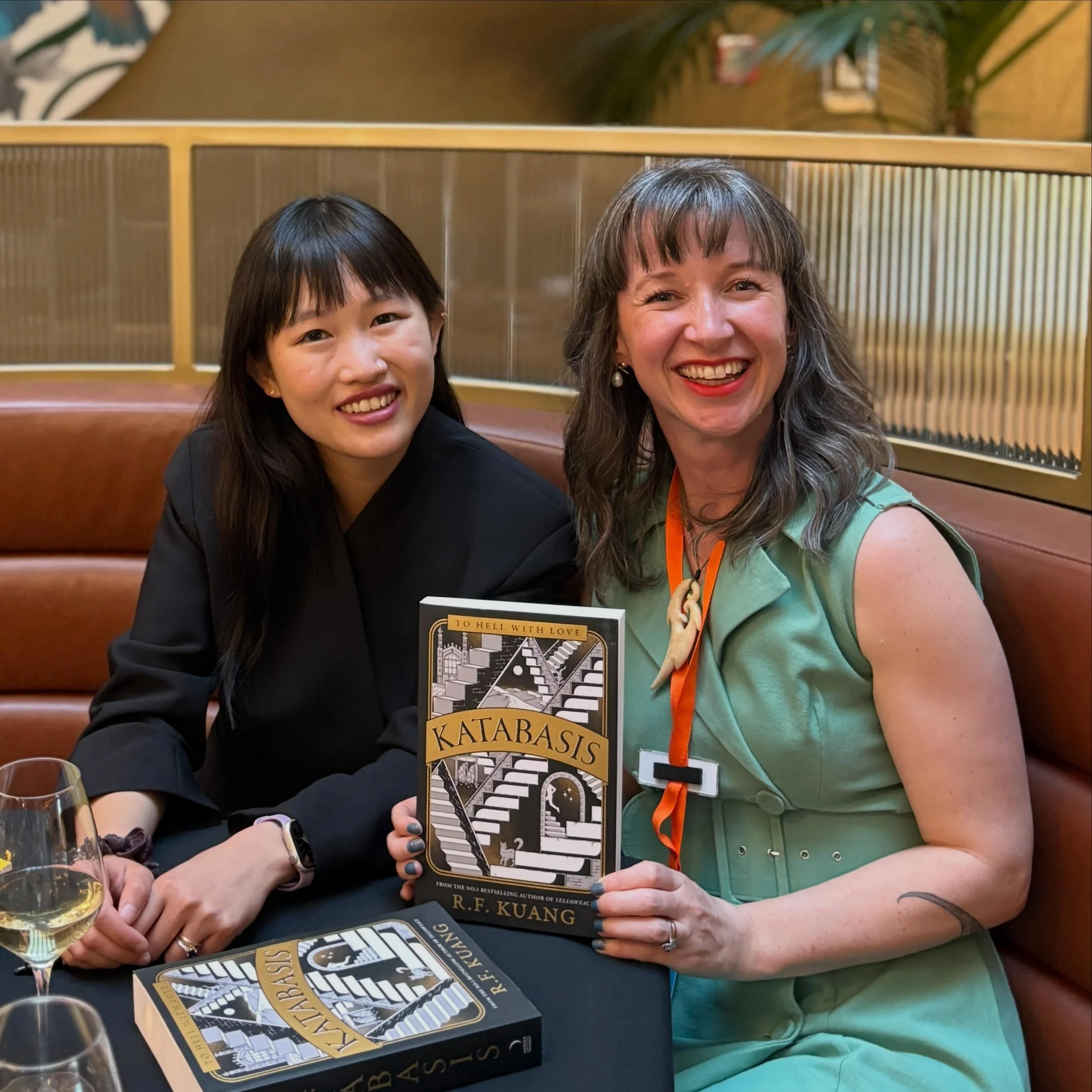 What a special opportunity to speed date with @kuangrf, thank you so much to @harpercollinsnz. 

✨💕