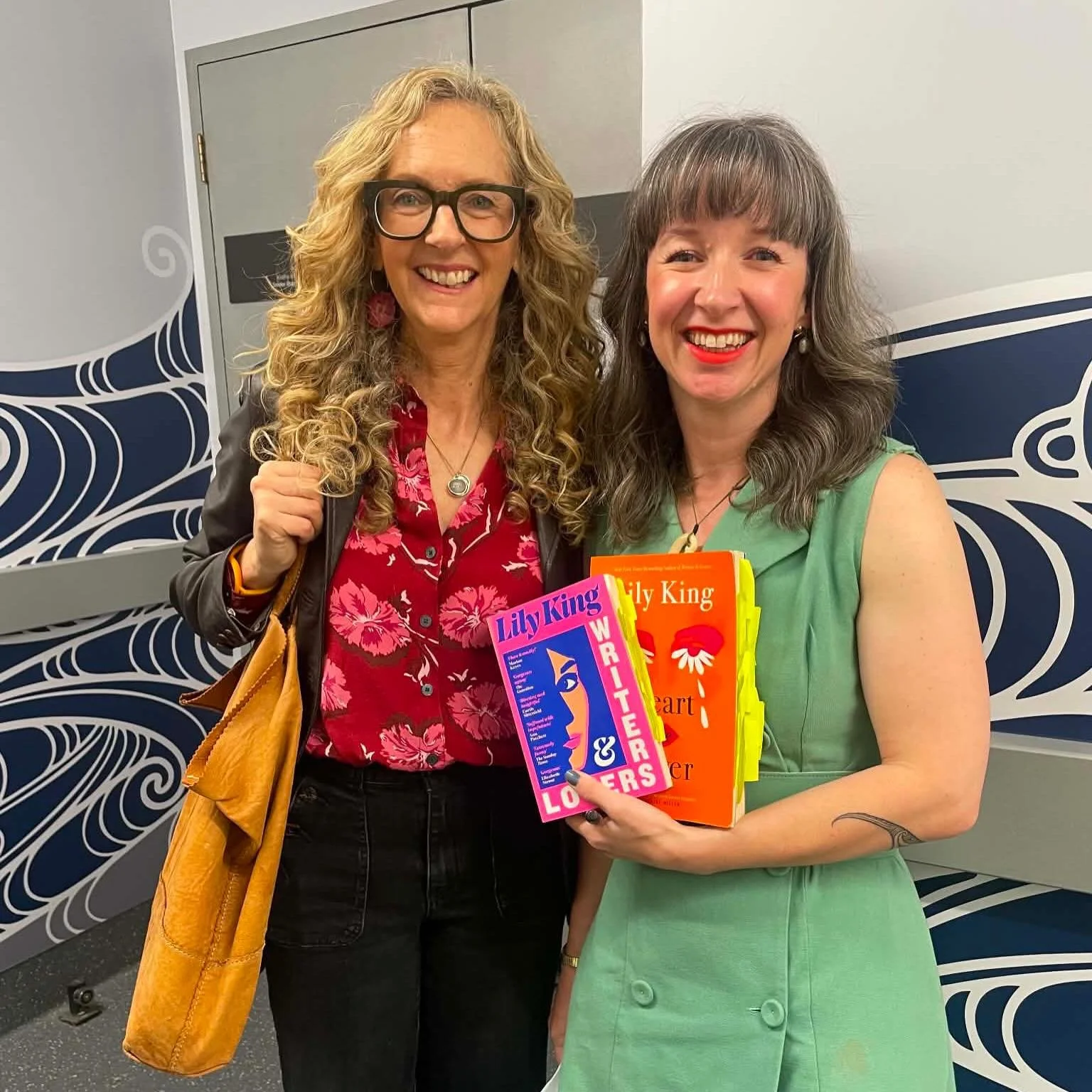 Behind the scenes at Book Camp aka @aklwritersfest.

1. With the delightful (and former bookseller) @lilykingbooks 
2. A meaningful Takaparawhau Bastion Point author visit with the manaaki of @ngatiwhatuaorakei. (Who can you spot?)
3. Scarf fashion w