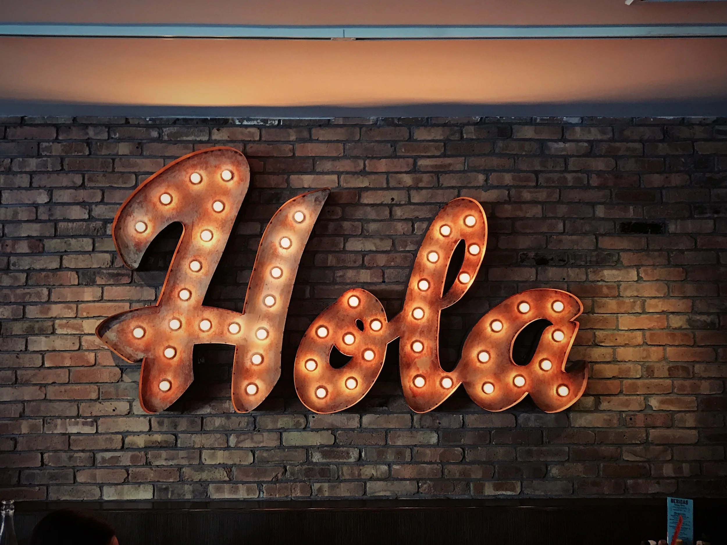 hola.jpg