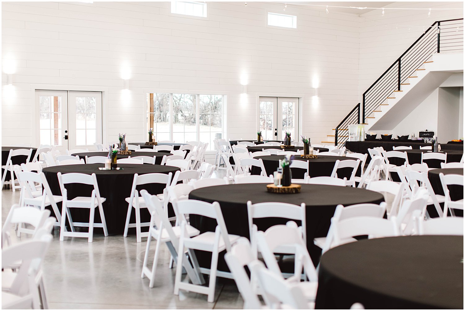 The Barn at Grace Hill Wedding, Kansas Wedding Photographer, Wichita Kansas Wedding Photographer, barn wedding, traditional wedding, wedding photography, wedding inspiration, unique wedding photos, barn venue