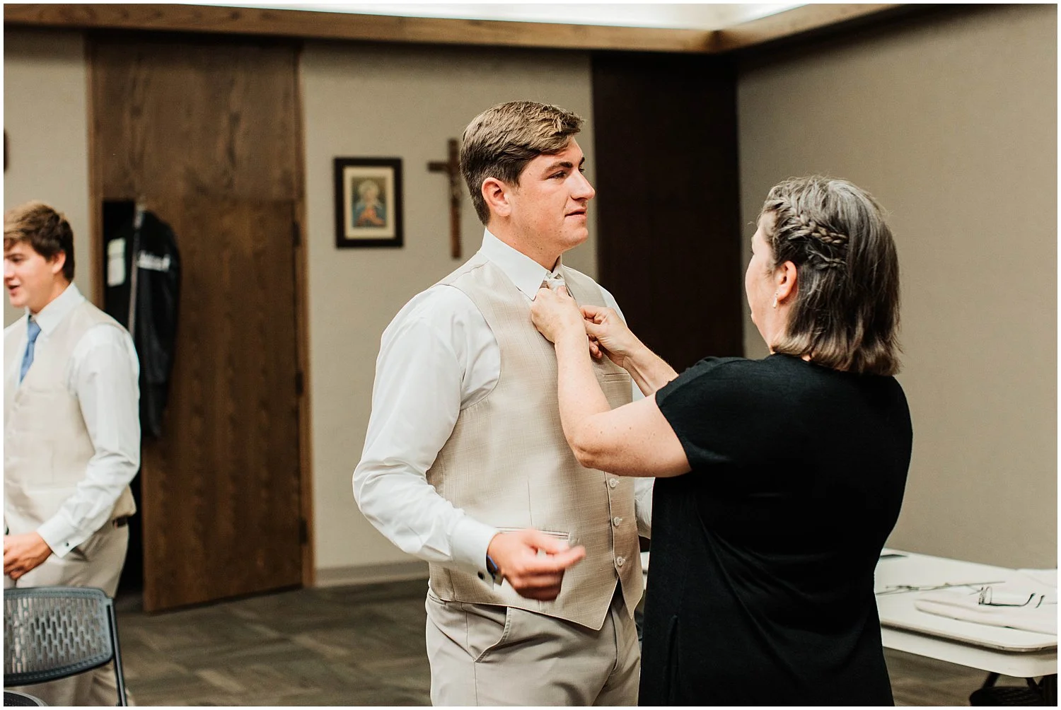 Kansas Wedding Photographer, Wichita Kansas Wedding Photographer, church wedding, traditional wedding, wedding photography, wedding inspiration, unique wedding photos, classic wedding photos