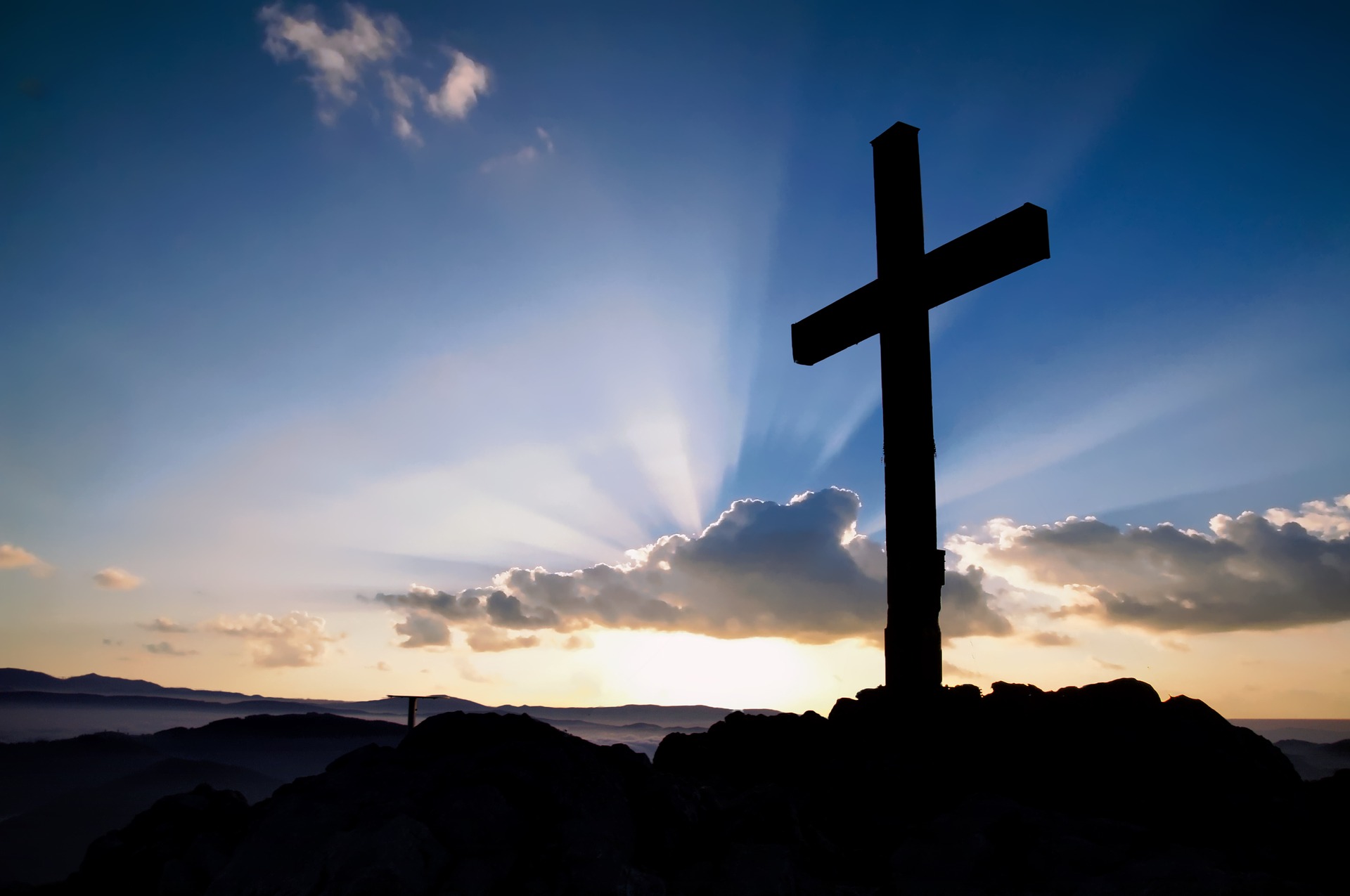 cross-4062996_1920.jpg