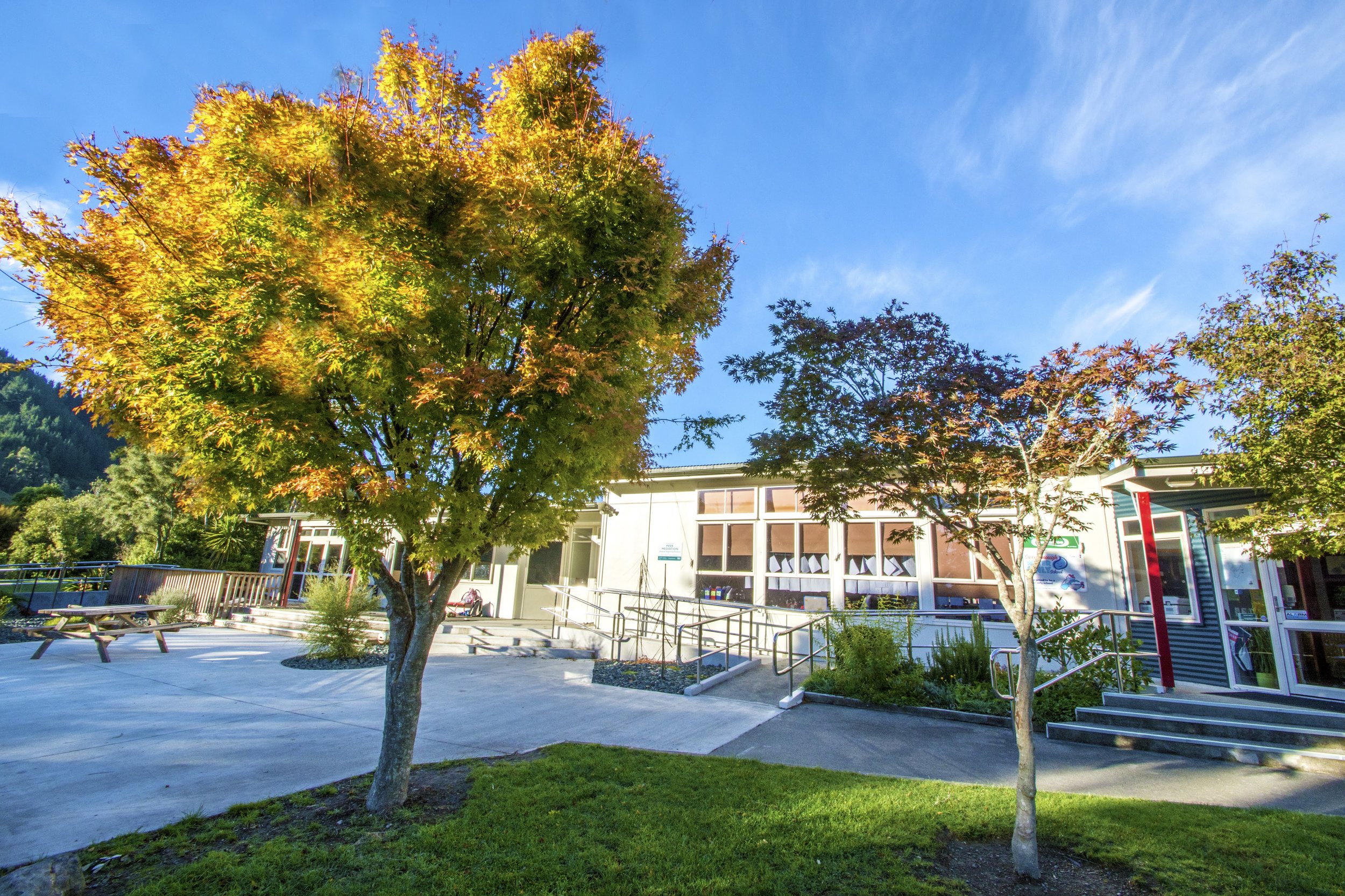 hira school frontage