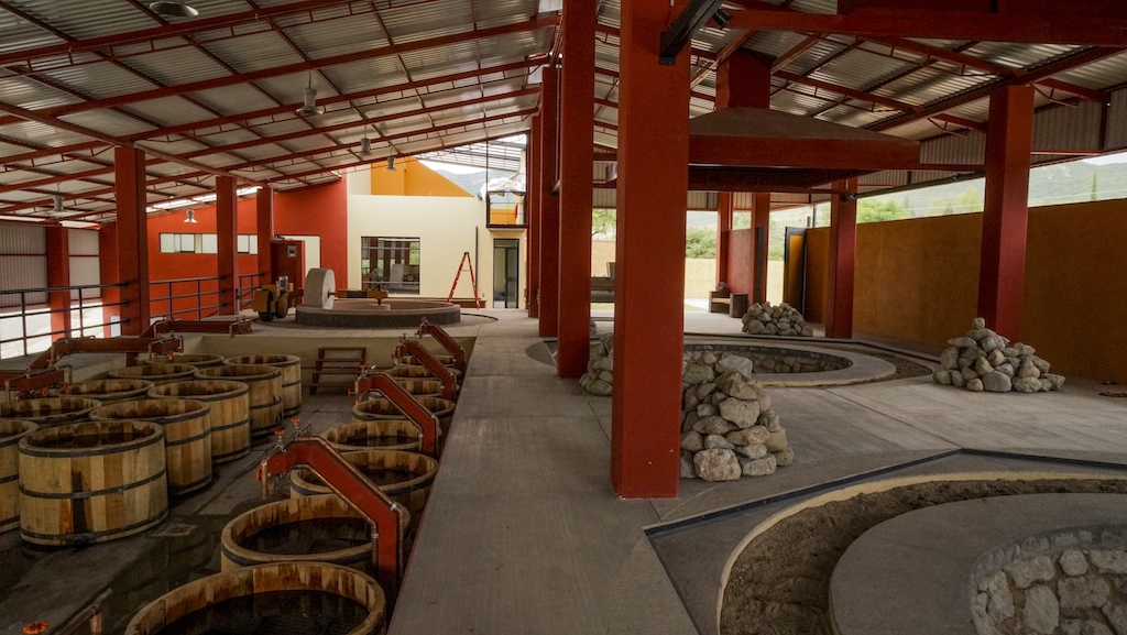 The distillery was designed and constructed by John Sean Fagan and Neftalí Jiménez Carrasco. 