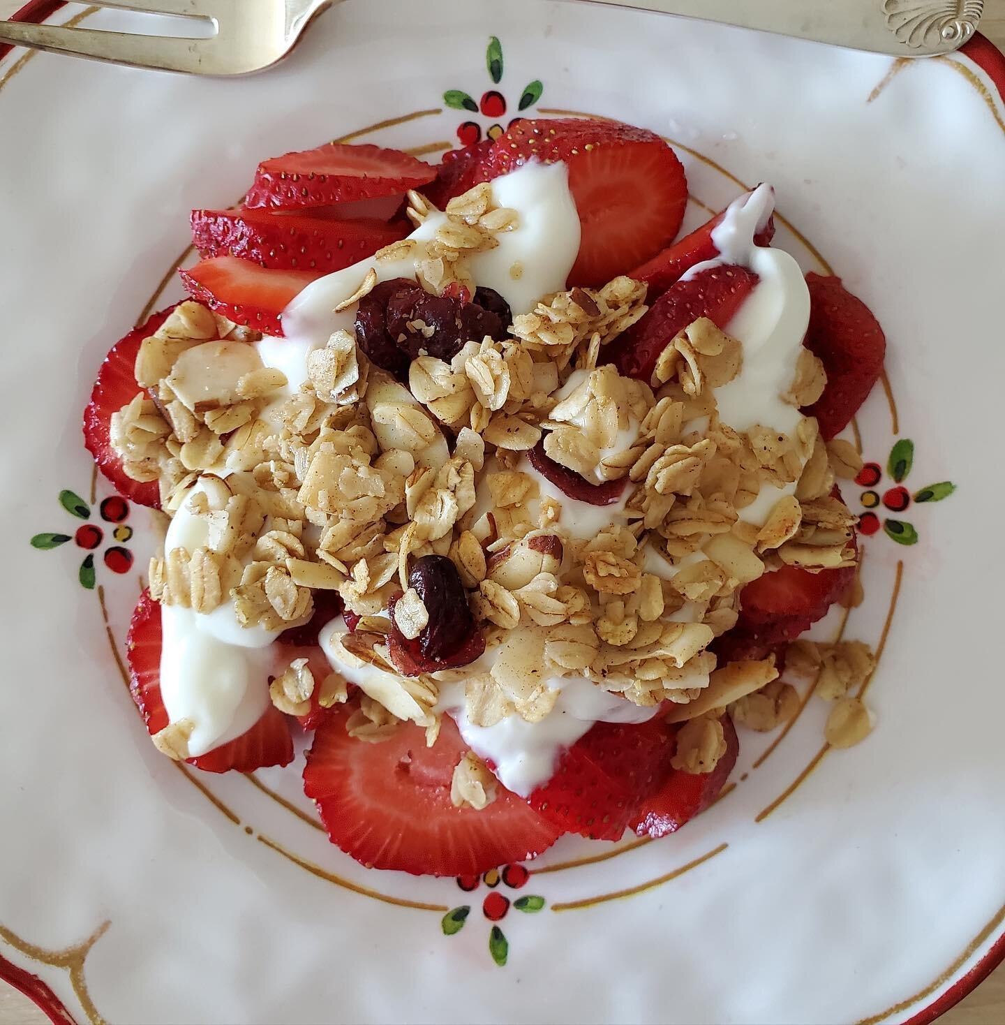 Happy Wednesday! One of our sweet customers in Maine sent us these beautiful breakfasts! The first one kept simple with our Cranberry Coconut granola atop yogurt with fresh strawberries. The second breakfast is Paris-inspired, served with a chocolate