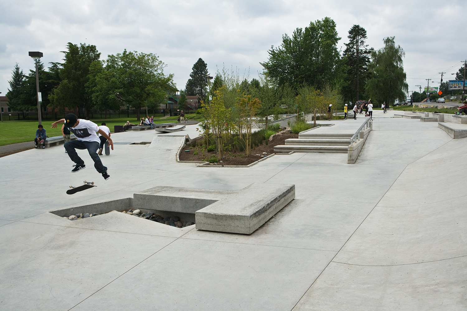  Ed Benedict Skate Plaza offers plenty of ledge features and challenging urban terrain for Portland’s street skating community. 