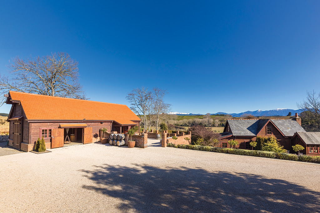 Micheal Macmillan Gallery - Neudorf