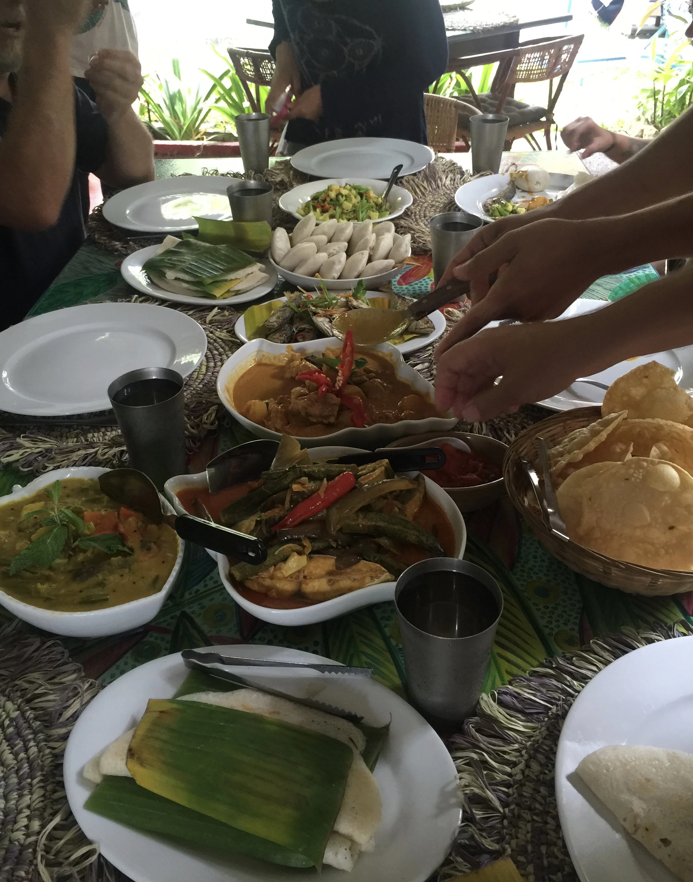 Family bonding over wonderful food!