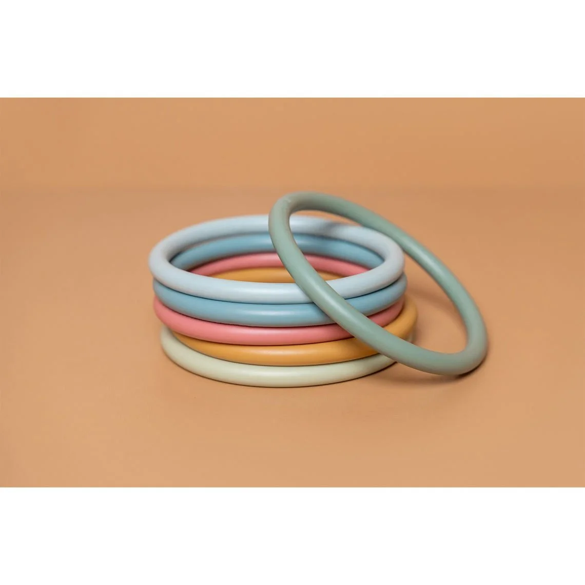 0007235_little-dutch-activity-ringe.jpeg