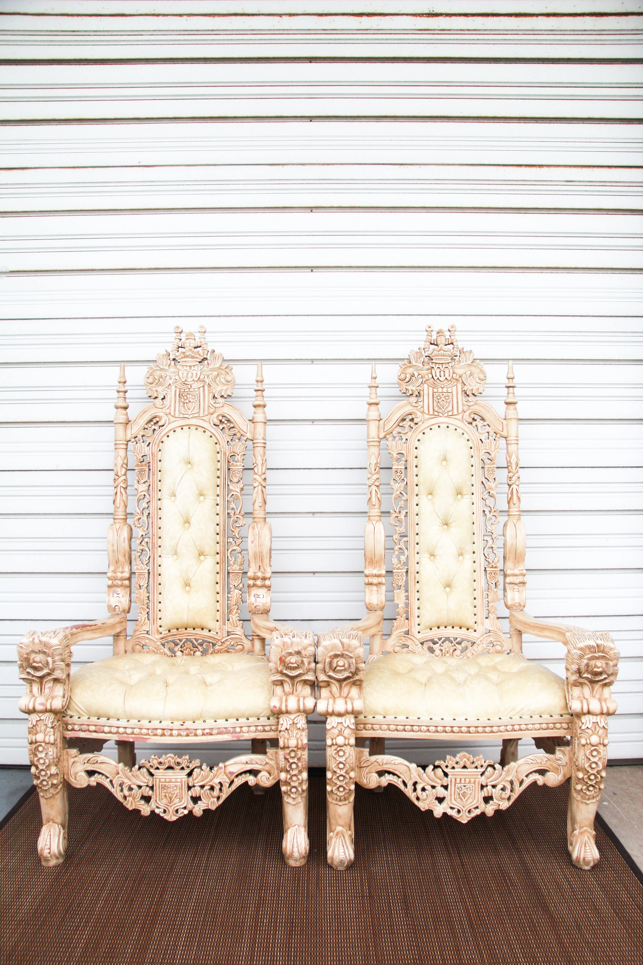 Royal Ivory Thrones