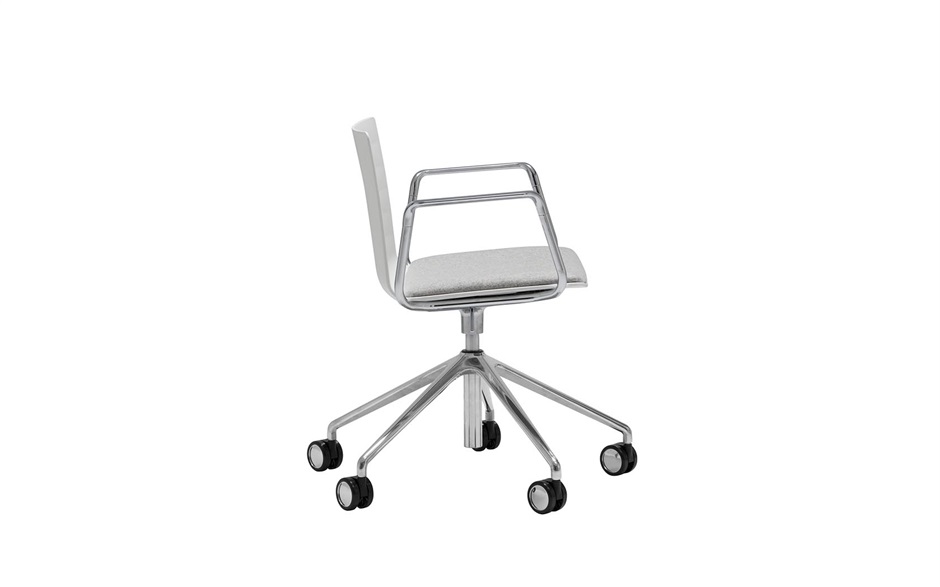Andreu_World_Flex_Chair.jpg