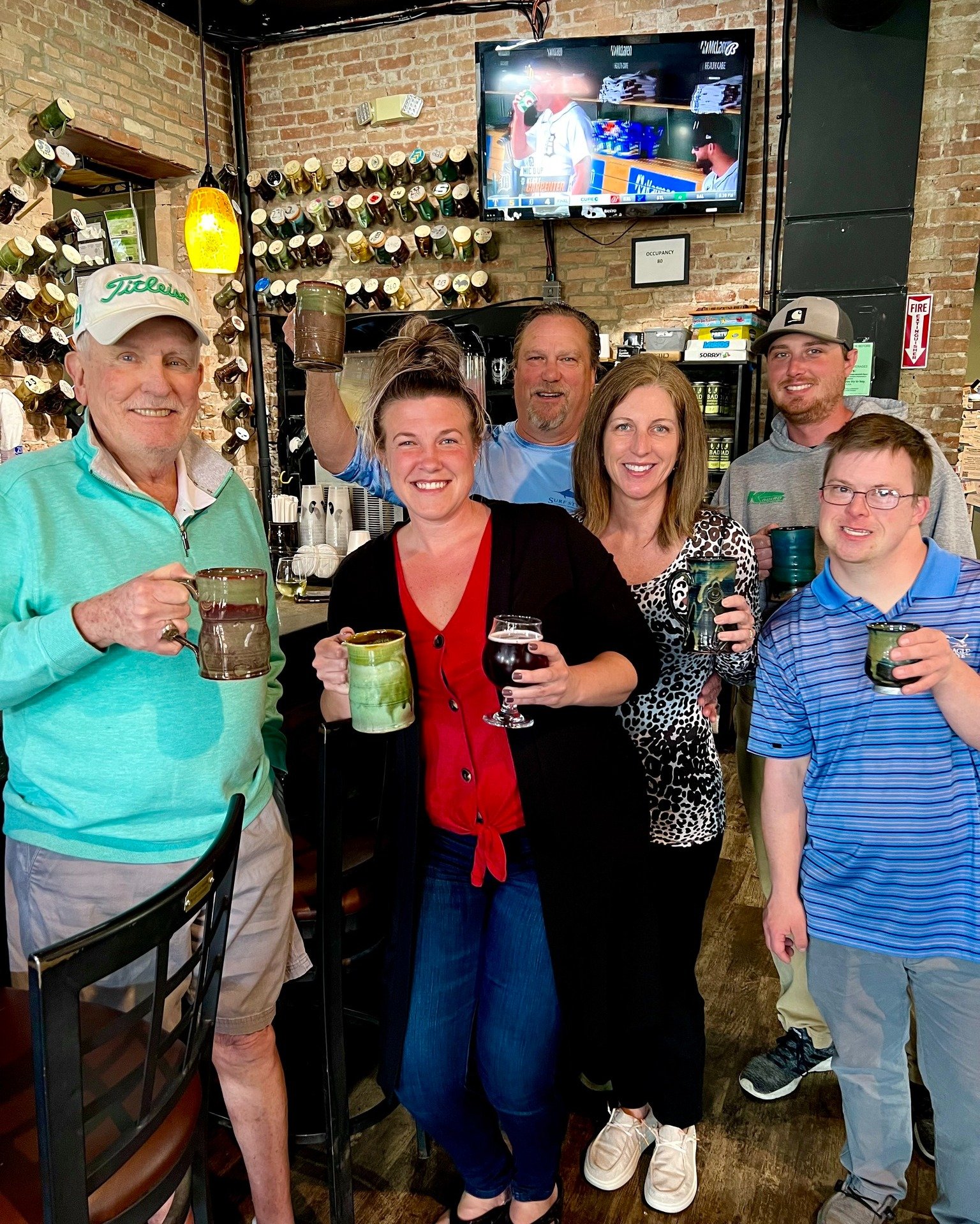 Happy Mug Club Day! Come join the crew and get some Grape Cider while it's on... it won't last long! 

#craftbeer #michiganbeer #brewery #puremichigan #mibeer #beersofmichigan #drinklocal #mibrewery #drinklocal #lovelansing #mugclub