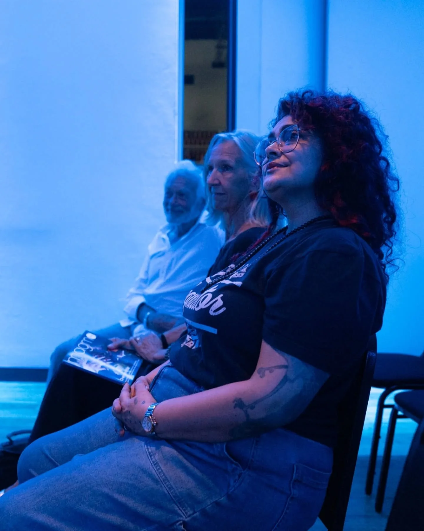 More shots from Magma's issue launch on Wednesday evening..&nbsp;

@magma__poetry

@saschaakhtar @therealdanpower

#photography #leicaq2 #eventphotography
#poetrymagazine&nbsp;
#magmapoetry&nbsp;#launchnight&nbsp;#sevendialsclub